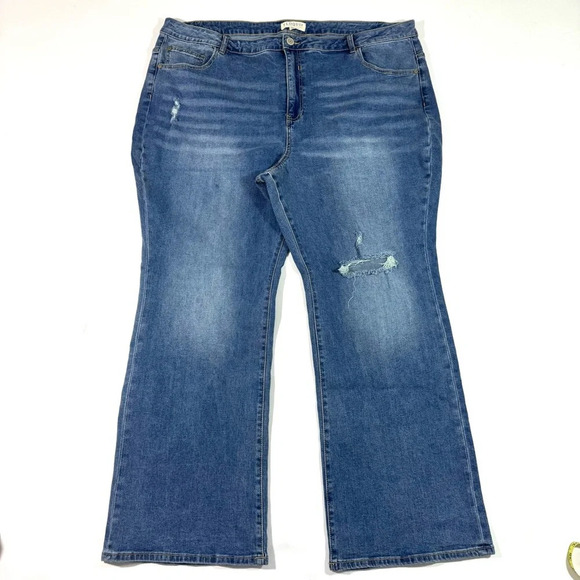 Eloquii Naomi Flare Jeans Size 26 Ripped Knee - Picture 1 of 9